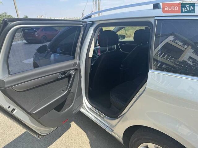 Серый Фольксваген Пассат, объемом двигателя 1.39 л и пробегом 209 тыс. км за 8700 $, фото 10 на Automoto.ua