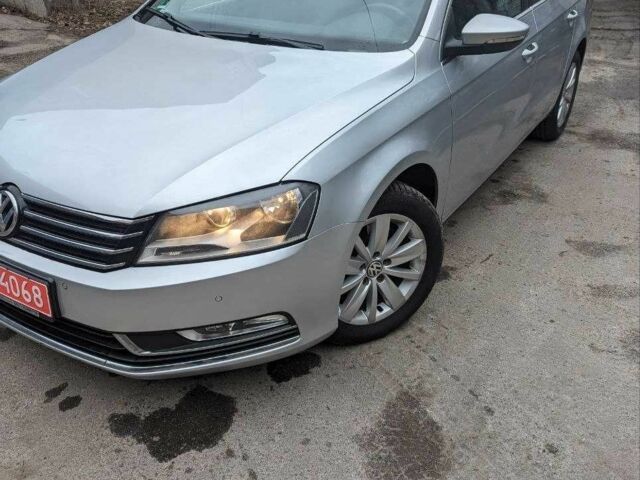 Серый Фольксваген Пассат, объемом двигателя 2 л и пробегом 194 тыс. км за 11499 $, фото 4 на Automoto.ua