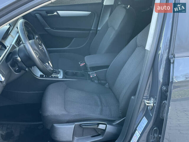 Серый Фольксваген Пассат, объемом двигателя 1.97 л и пробегом 282 тыс. км за 9700 $, фото 16 на Automoto.ua