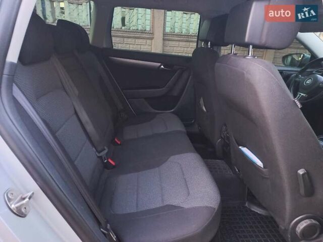 Серый Фольксваген Пассат, объемом двигателя 1.97 л и пробегом 370 тыс. км за 10000 $, фото 5 на Automoto.ua