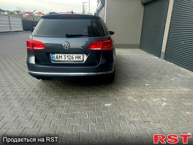 Серый Фольксваген Пассат, объемом двигателя 2 л и пробегом 246 тыс. км за 12000 $, фото 6 на Automoto.ua