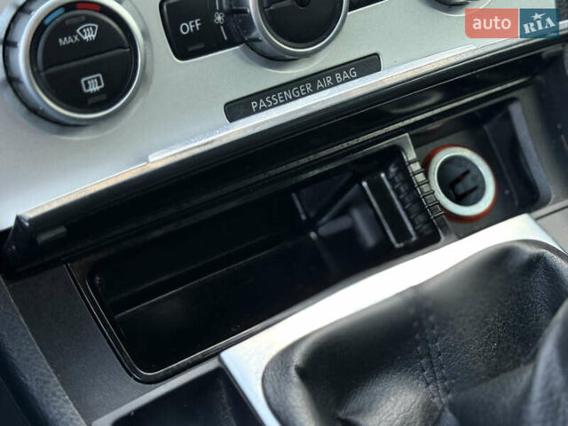 Сірий Фольксваген Пассат, об'ємом двигуна 1.6 л та пробігом 258 тис. км за 9800 $, фото 51 на Automoto.ua