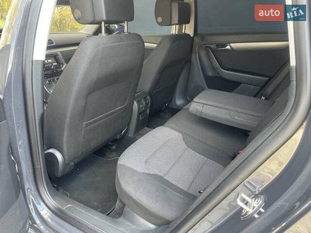 Серый Фольксваген Пассат, объемом двигателя 2 л и пробегом 217 тыс. км за 11300 $, фото 6 на Automoto.ua