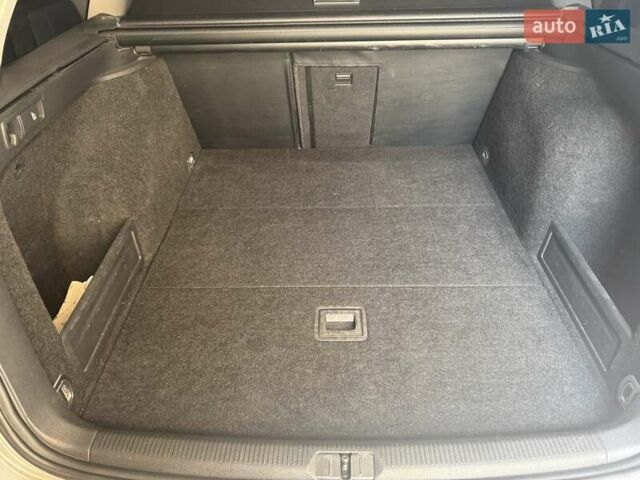 Серый Фольксваген Пассат, объемом двигателя 1.39 л и пробегом 209 тыс. км за 8700 $, фото 17 на Automoto.ua