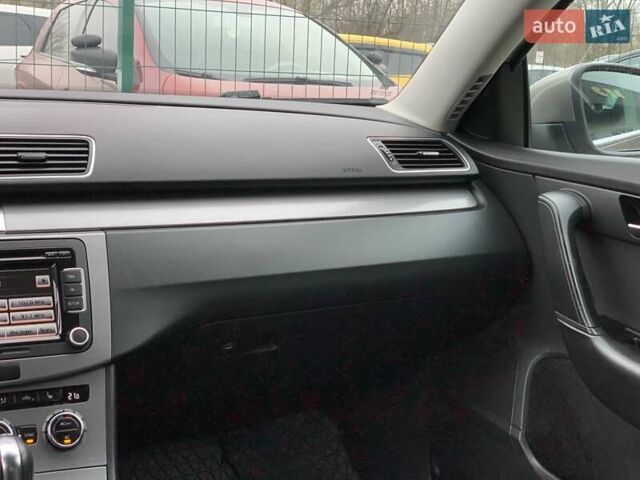 Серый Фольксваген Пассат, объемом двигателя 2 л и пробегом 258 тыс. км за 10955 $, фото 57 на Automoto.ua