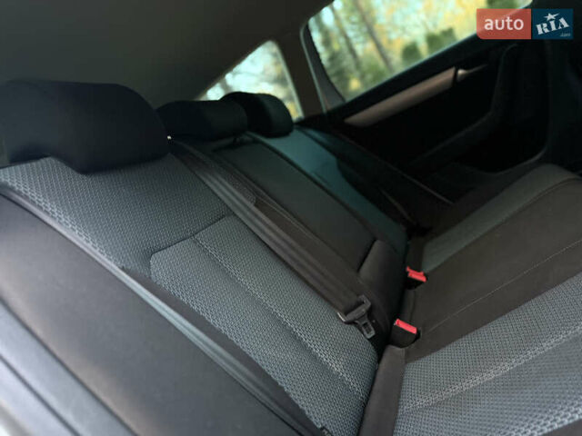Сірий Фольксваген Пассат, об'ємом двигуна 1.6 л та пробігом 258 тис. км за 9800 $, фото 69 на Automoto.ua