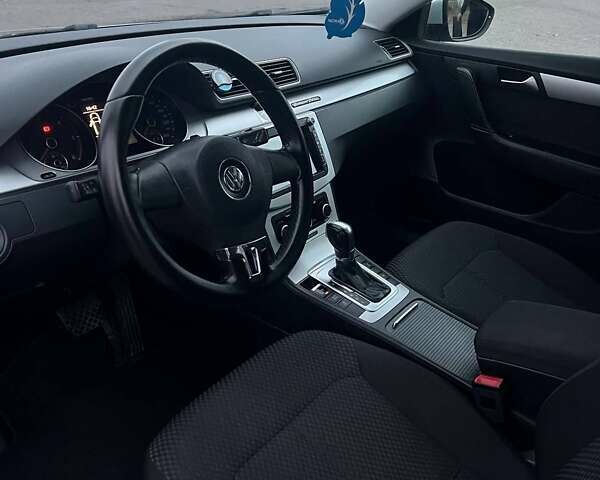 Серый Фольксваген Пассат, объемом двигателя 2 л и пробегом 297 тыс. км за 10599 $, фото 20 на Automoto.ua