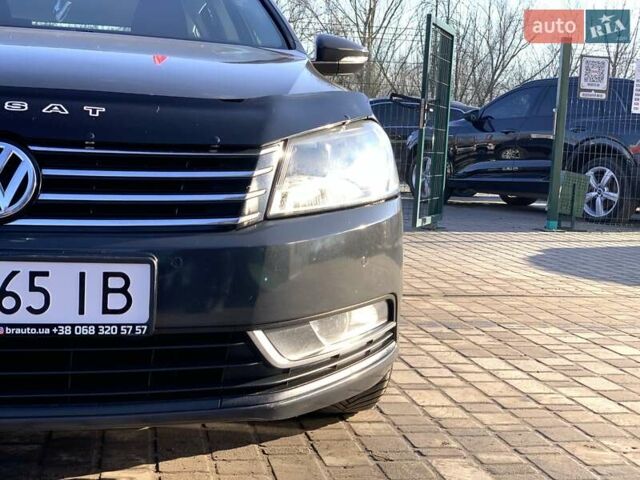 Серый Фольксваген Пассат, объемом двигателя 2 л и пробегом 235 тыс. км за 10199 $, фото 9 на Automoto.ua