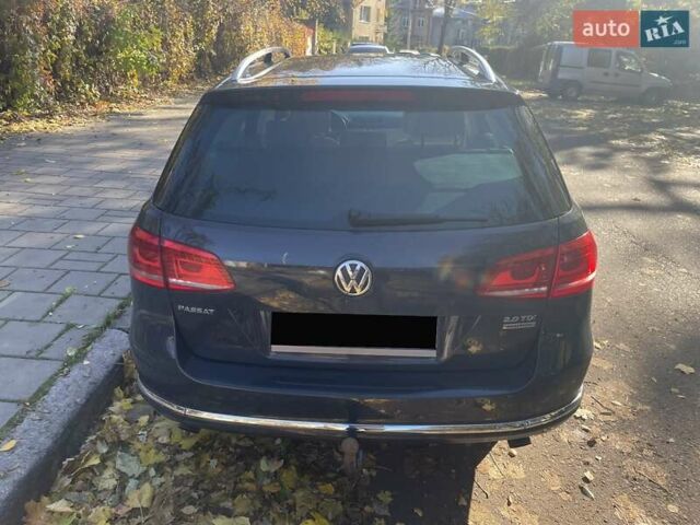 Фольксваген Пассат 2012 в Львове на Automoto.ua Серый Фольксваген Пассат, объемом двигателя 2 л и пробегом 327 тыс. км за 9800 $, фото 8 на Automoto.ua