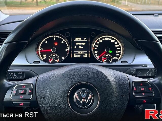 Серый Фольксваген Пассат, объемом двигателя 2 л и пробегом 241 тыс. км за 12500 $, фото 7 на Automoto.ua