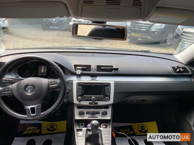 Серый Фольксваген Пассат, объемом двигателя 1.6 л и пробегом 307 тыс. км за 10750 $, фото 14 на Automoto.ua