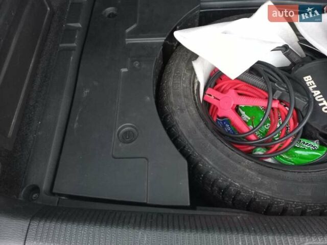 Серый Фольксваген Пассат, объемом двигателя 1.97 л и пробегом 340 тыс. км за 9800 $, фото 17 на Automoto.ua