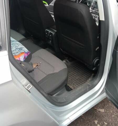 Серый Фольксваген Пассат, объемом двигателя 1.97 л и пробегом 300 тыс. км за 10399 $, фото 4 на Automoto.ua