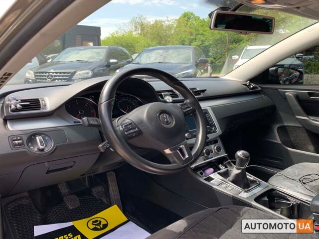 Серый Фольксваген Пассат, объемом двигателя 1.6 л и пробегом 307 тыс. км за 10750 $, фото 8 на Automoto.ua