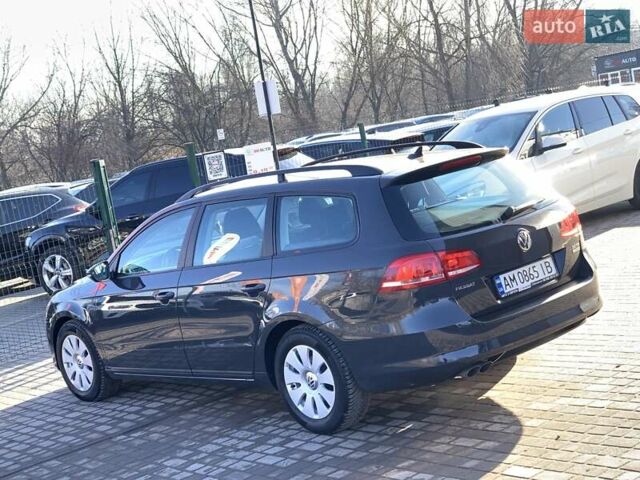 Серый Фольксваген Пассат, объемом двигателя 2 л и пробегом 235 тыс. км за 10199 $, фото 18 на Automoto.ua