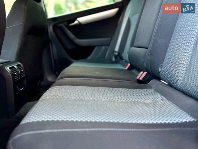 Сірий Фольксваген Пассат, об'ємом двигуна 1.6 л та пробігом 258 тис. км за 9800 $, фото 65 на Automoto.ua