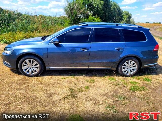 Серый Фольксваген Пассат, объемом двигателя 1.6 л и пробегом 264 тыс. км за 9000 $, фото 4 на Automoto.ua