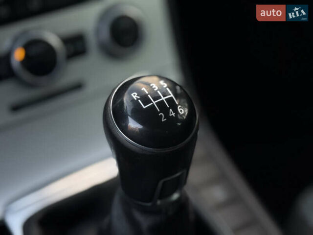 Сірий Фольксваген Пассат, об'ємом двигуна 1.6 л та пробігом 258 тис. км за 9800 $, фото 54 на Automoto.ua