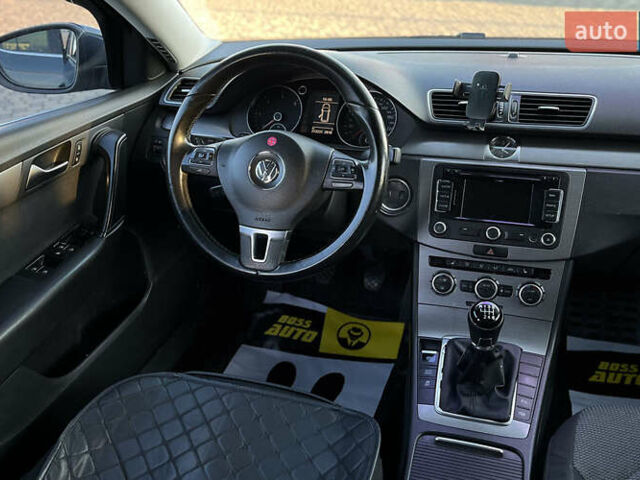 Сірий Фольксваген Пассат, об'ємом двигуна 1.6 л та пробігом 212 тис. км за 8700 $, фото 17 на Automoto.ua