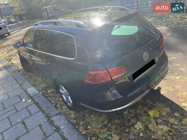 Фольксваген Пассат 2012 в Львове на Automoto.ua Серый Фольксваген Пассат, объемом двигателя 2 л и пробегом 327 тыс. км за 9800 $, фото 7 на Automoto.ua