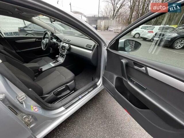 Сірий Фольксваген Пассат, об'ємом двигуна 1.97 л та пробігом 262 тис. км за 9700 $, фото 17 на Automoto.ua