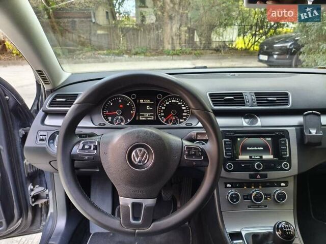 Серый Фольксваген Пассат, объемом двигателя 1.6 л и пробегом 335 тыс. км за 10250 $, фото 14 на Automoto.ua