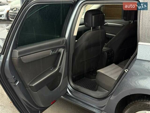 Сірий Фольксваген Пассат, об'ємом двигуна 1.6 л та пробігом 342 тис. км за 8500 $, фото 20 на Automoto.ua