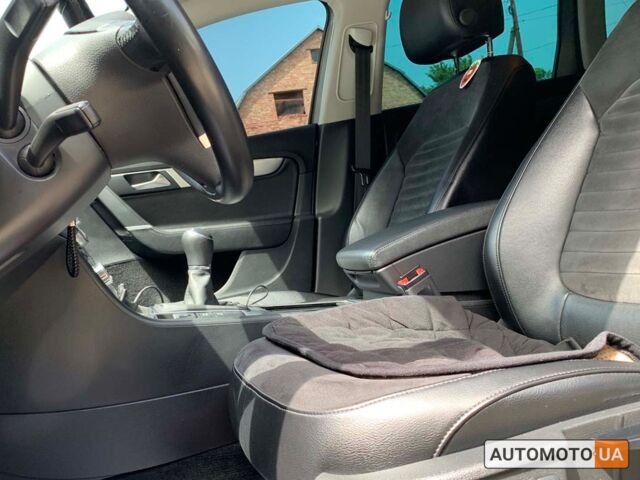 Серый Фольксваген Пассат, объемом двигателя 1.6 л и пробегом 307 тыс. км за 10750 $, фото 9 на Automoto.ua