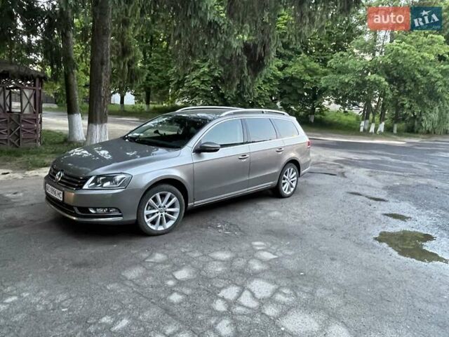 Сірий Фольксваген Пассат, об'ємом двигуна 2 л та пробігом 255 тис. км за 12400 $, фото 7 на Automoto.ua