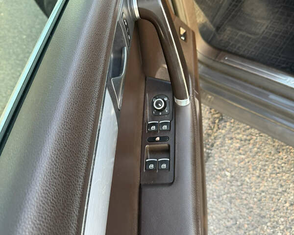 Сірий Фольксваген Пассат, об'ємом двигуна 2 л та пробігом 274 тис. км за 11500 $, фото 9 на Automoto.ua