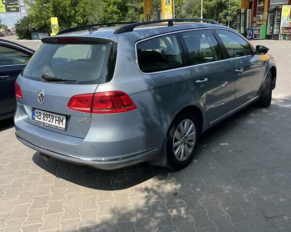 Серый Фольксваген Пассат, объемом двигателя 1.6 л и пробегом 272 тыс. км за 8500 $, фото 1 на Automoto.ua