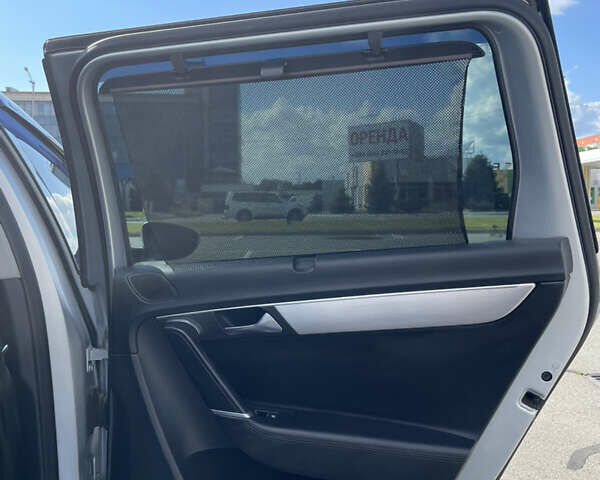 Серый Фольксваген Пассат, объемом двигателя 2 л и пробегом 408 тыс. км за 10700 $, фото 12 на Automoto.ua