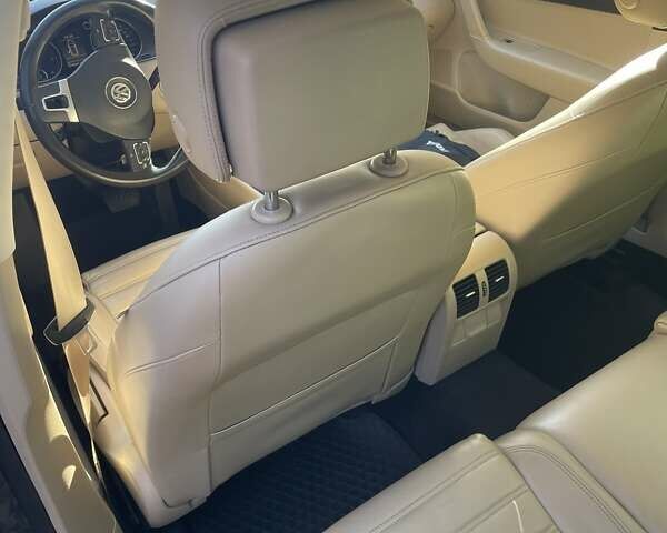 Фольксваген Пассат 2012 в Львове на Automoto.ua Серый Фольксваген Пассат, объемом двигателя 2 л и пробегом 327 тыс. км за 9800 $, фото 17 на Automoto.ua