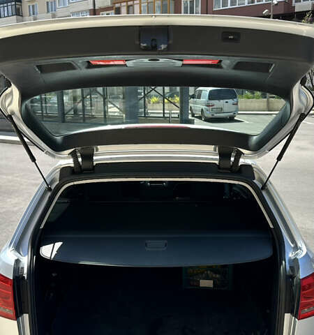 Серый Фольксваген Пассат, объемом двигателя 1.8 л и пробегом 245 тыс. км за 9899 $, фото 6 на Automoto.ua