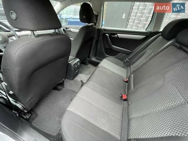 Сірий Фольксваген Пассат, об'ємом двигуна 1.97 л та пробігом 262 тис. км за 9700 $, фото 19 на Automoto.ua