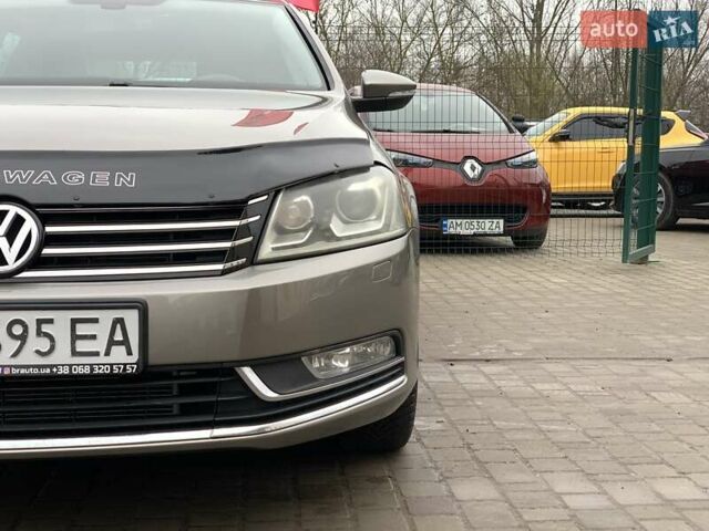 Серый Фольксваген Пассат, объемом двигателя 2 л и пробегом 258 тыс. км за 10955 $, фото 9 на Automoto.ua