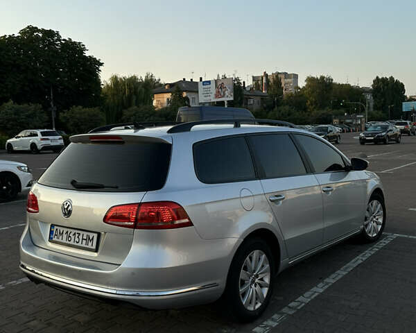 Серый Фольксваген Пассат, объемом двигателя 2 л и пробегом 280 тыс. км за 10000 $, фото 17 на Automoto.ua