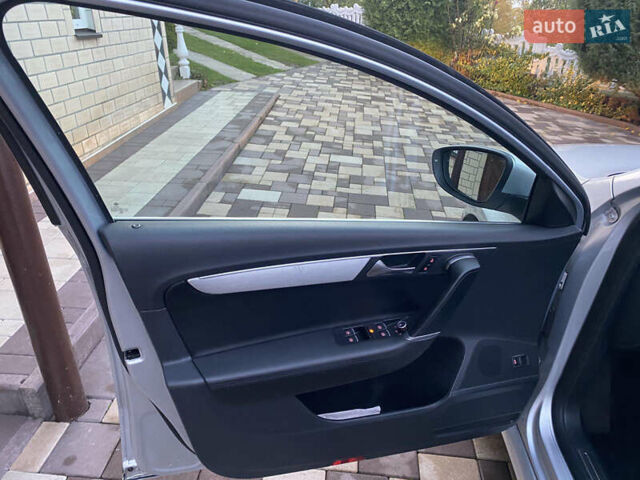 Серый Фольксваген Пассат, объемом двигателя 1.4 л и пробегом 254 тыс. км за 10800 $, фото 15 на Automoto.ua