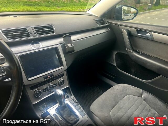 Серый Фольксваген Пассат, объемом двигателя 2 л и пробегом 246 тыс. км за 12000 $, фото 9 на Automoto.ua