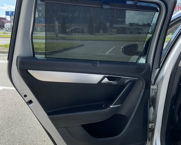 Серый Фольксваген Пассат, объемом двигателя 2 л и пробегом 408 тыс. км за 10700 $, фото 11 на Automoto.ua