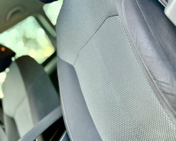 Сірий Фольксваген Пассат, об'ємом двигуна 1.6 л та пробігом 258 тис. км за 9800 $, фото 56 на Automoto.ua