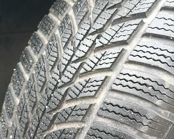 Сірий Фольксваген Пассат, об'ємом двигуна 1.8 л та пробігом 212 тис. км за 8500 $, фото 18 на Automoto.ua