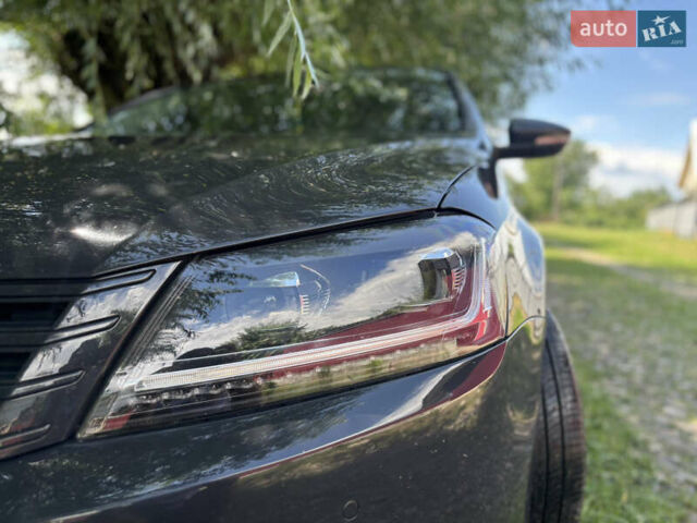 Серый Фольксваген Пассат, объемом двигателя 2 л и пробегом 270 тыс. км за 12500 $, фото 9 на Automoto.ua