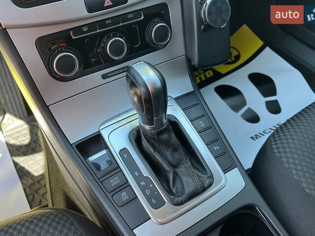 Серый Фольксваген Пассат, объемом двигателя 1.97 л и пробегом 210 тыс. км за 10700 $, фото 15 на Automoto.ua