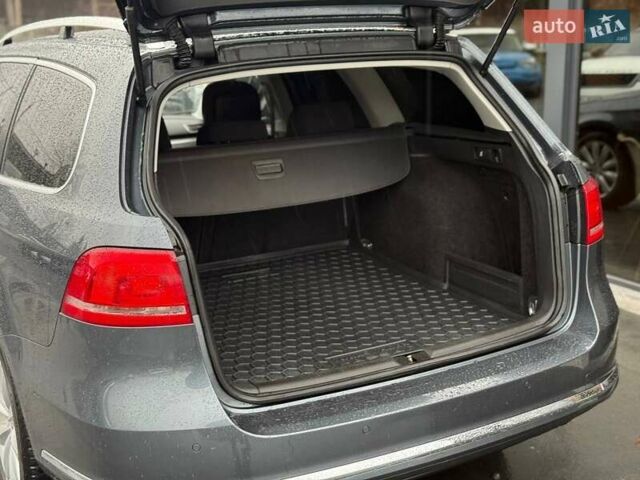 Сірий Фольксваген Пассат, об'ємом двигуна 1.6 л та пробігом 342 тис. км за 8500 $, фото 23 на Automoto.ua