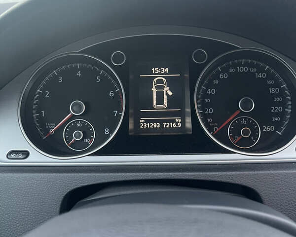 Серый Фольксваген Пассат, объемом двигателя 2 л и пробегом 231 тыс. км за 12500 $, фото 10 на Automoto.ua