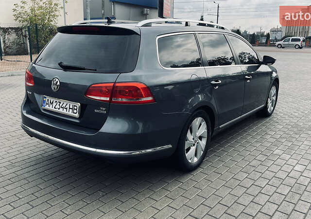 Фольксваген Пассат 2012 в Житомире на Automoto.ua Серый Фольксваген Пассат, объемом двигателя 1.6 л и пробегом 317 тыс. км за 9350 $, фото 5 на Automoto.ua
