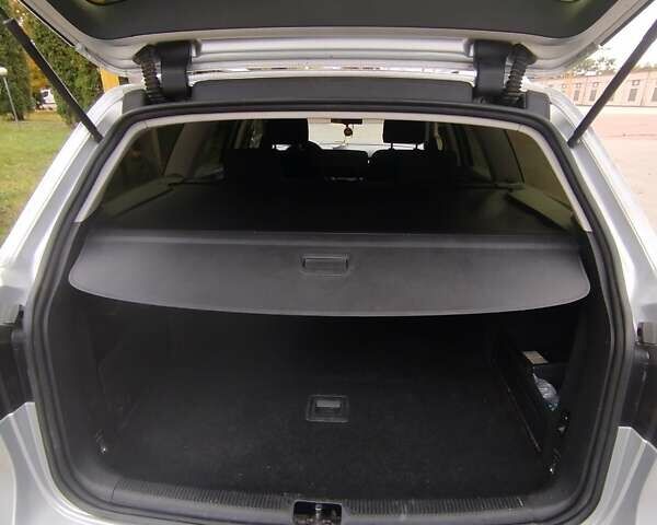 Серый Фольксваген Пассат, объемом двигателя 1.97 л и пробегом 270 тыс. км за 9200 $, фото 12 на Automoto.ua