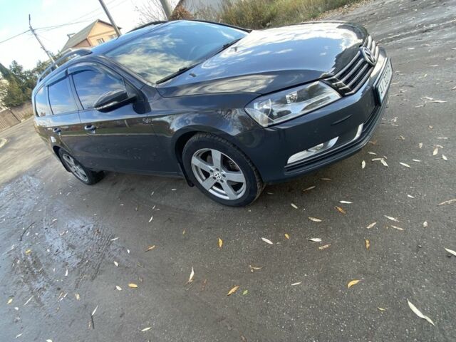 Серый Фольксваген Пассат, объемом двигателя 2 л и пробегом 254 тыс. км за 9300 $, фото 3 на Automoto.ua