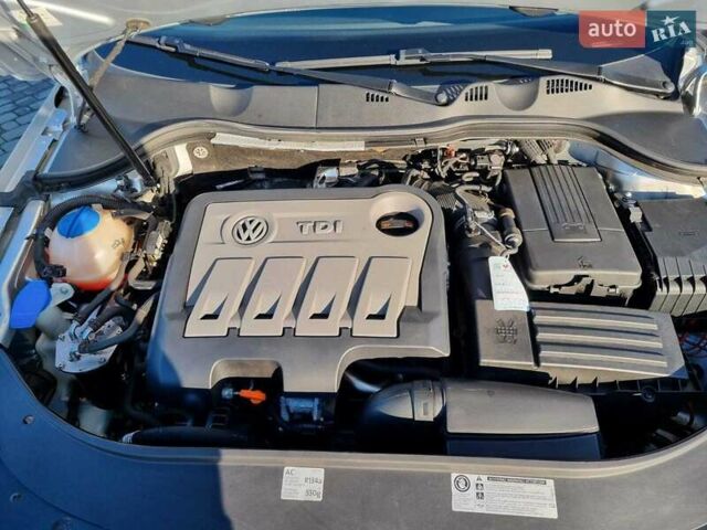 Серый Фольксваген Пассат, объемом двигателя 1.97 л и пробегом 192 тыс. км за 10950 $, фото 16 на Automoto.ua